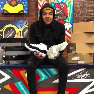 Meet your Posher, Caseaa